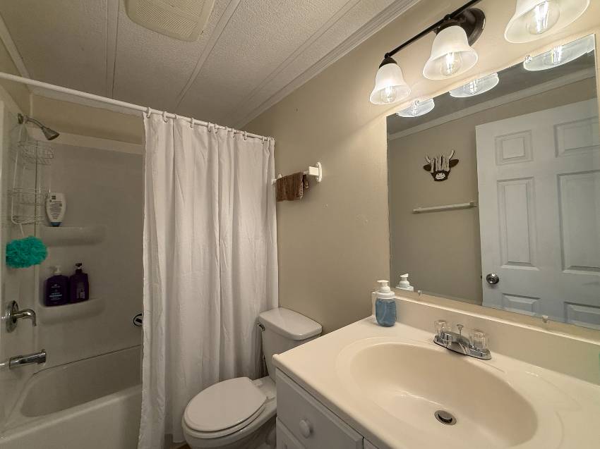 7125 Lakeshore Dr a Ellenton, FL Mobile or Manufactured Home for Sale